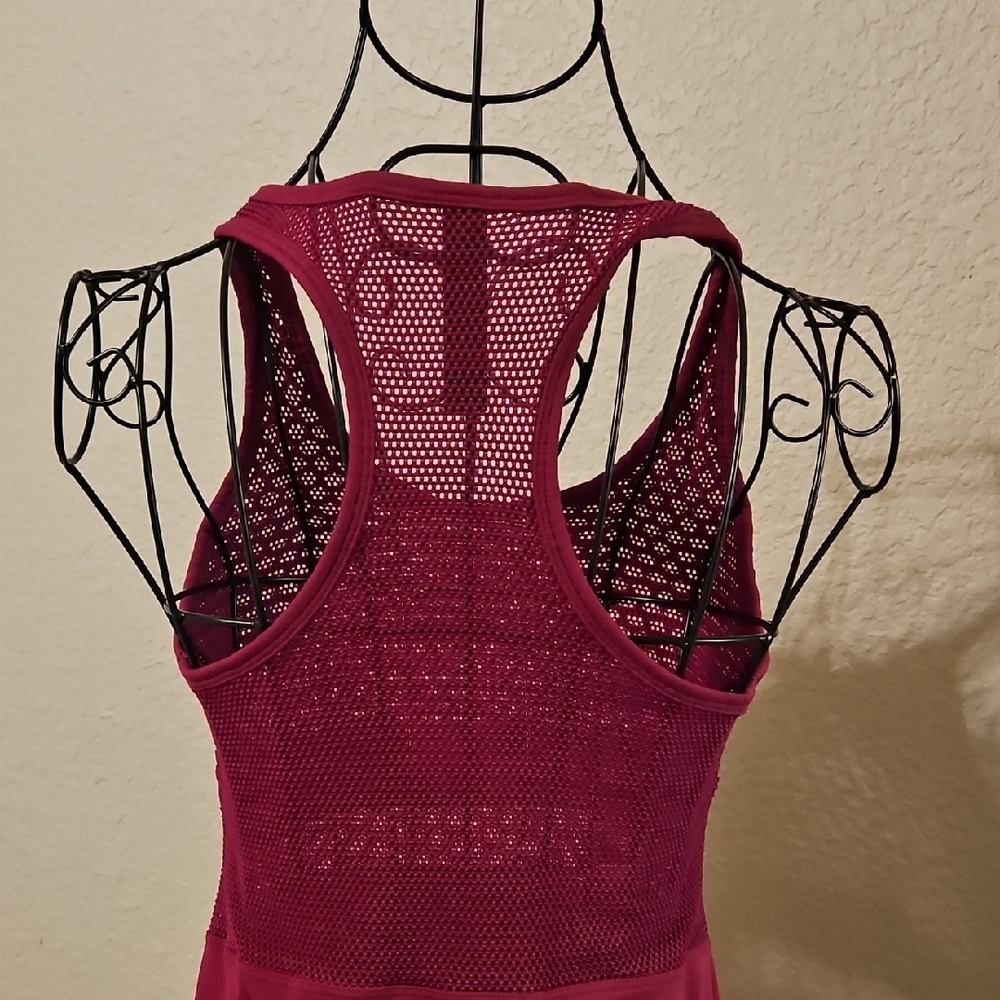 Women's Performance Tank Top - Raspberry Pink - Picture 4 of 8
